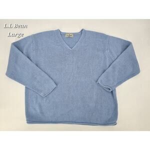 Vintage 90/Y2K L.L. Bean Light Blue  Classic V-neck Pullover Sweater